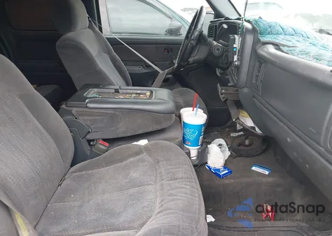 2002 Chevrolet Silverado 1500 Ls from USA, damaged, VIN 2GCEC19V921119996